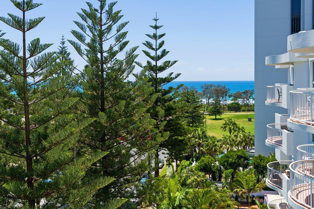 The Ritz Resort Heated Pool Gold Coast Room photo